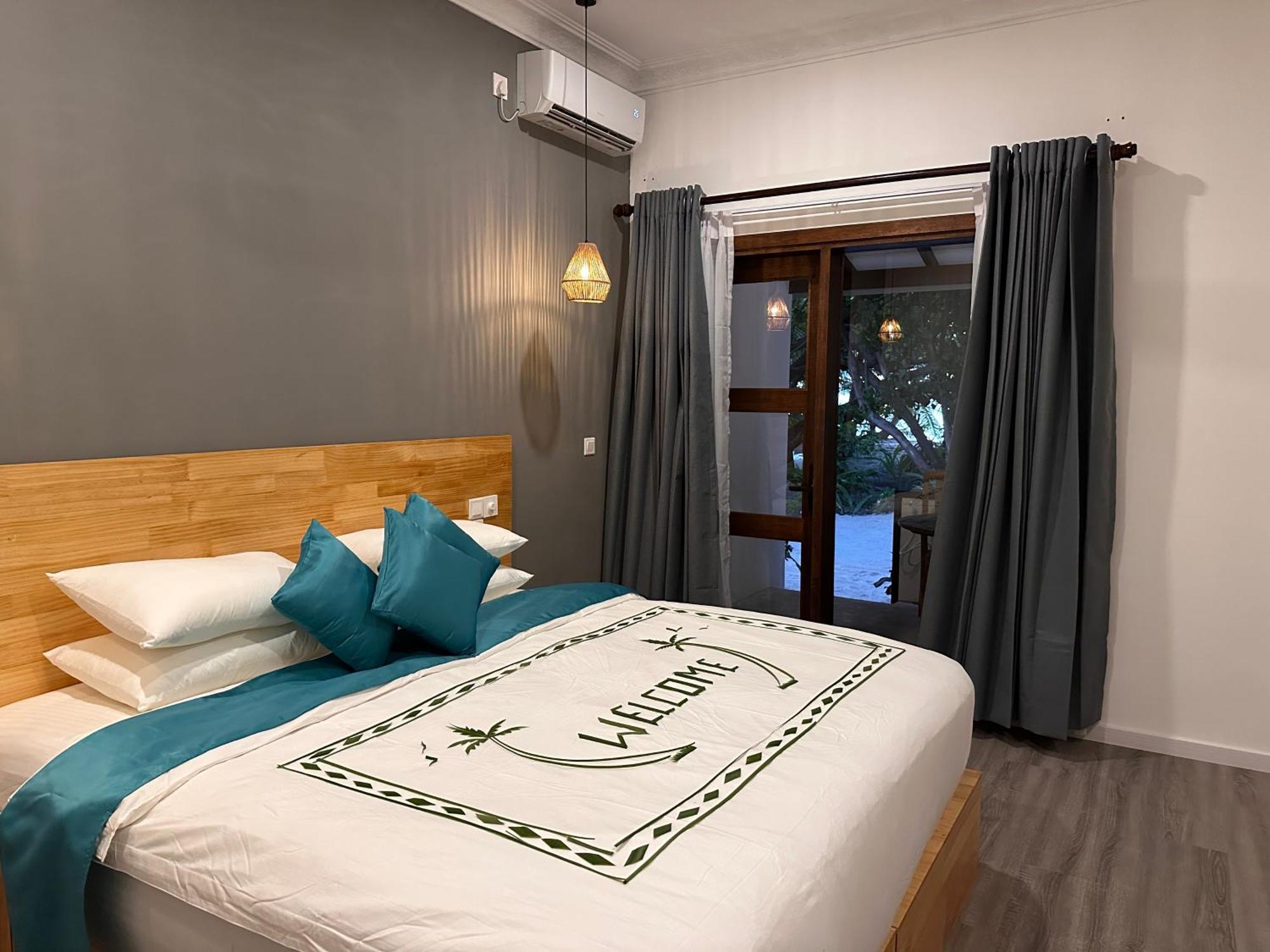 Dhigurah Beach Inn Eksteriør billede