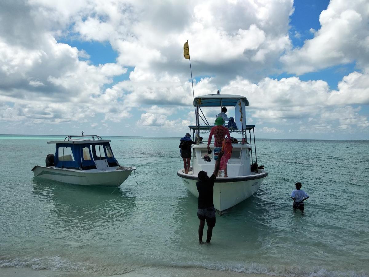 Dhigurah Beach Inn Eksteriør billede